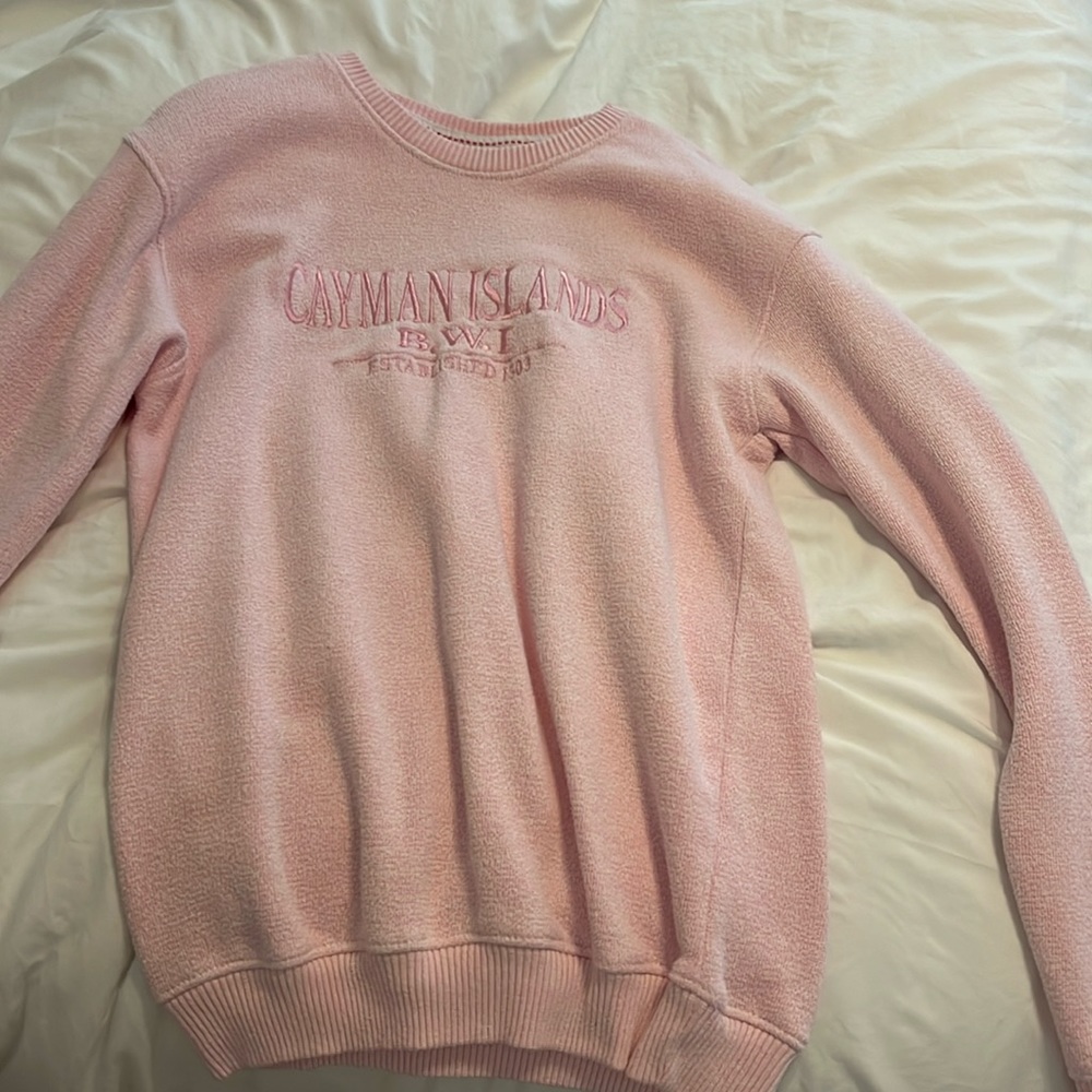 caymans islands pink crew neck from the caymans